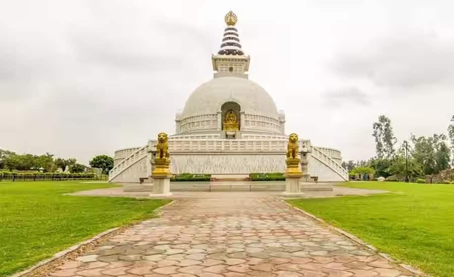 Vishwa Shanti Stupa, Delhi