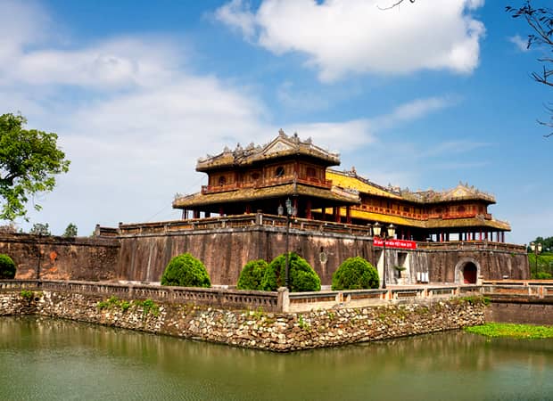 Hue Travel HD