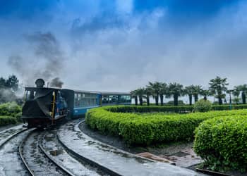 Darjeeling Gangtok Lachung Tour Package