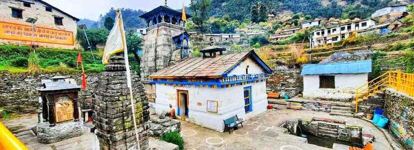 wedding-at-triyuginarayan-temple1